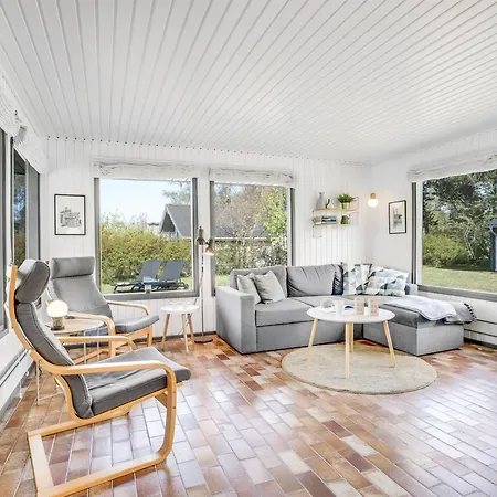 Lars - 250m From The Sea By Interhome Dannemare